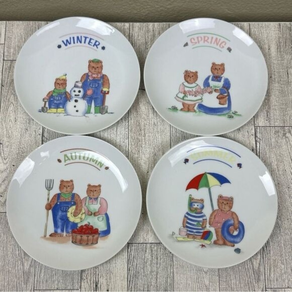 Lot Of 4 Four Seasons Bear Family 6.5" Collector Plates Made In Japan Collectors
